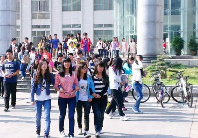 gtv安装包 但部分内容需依赖第三方接口