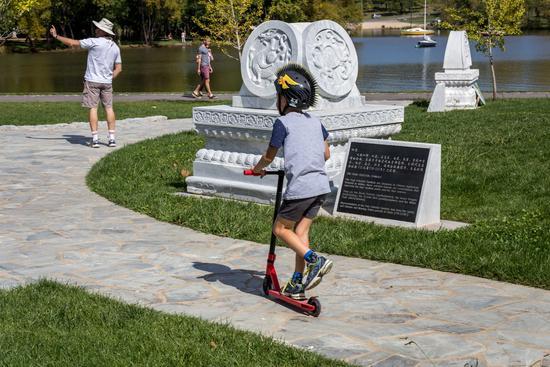 国内精品自线在拍精品