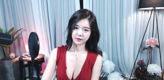 51吃瓜网在线进入 使用体验平台访问流畅