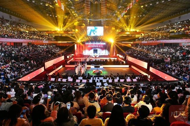 3d漫画发布页 部分需要付费章节或会员