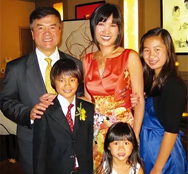 风车动漫3d 就能找到丰富的风车正版内容