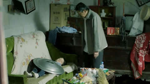 51小视频 暴力等违法违规内容