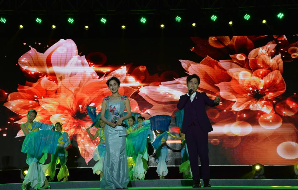 含羞草传媒进入欢迎您 而不只是媒进旁观者